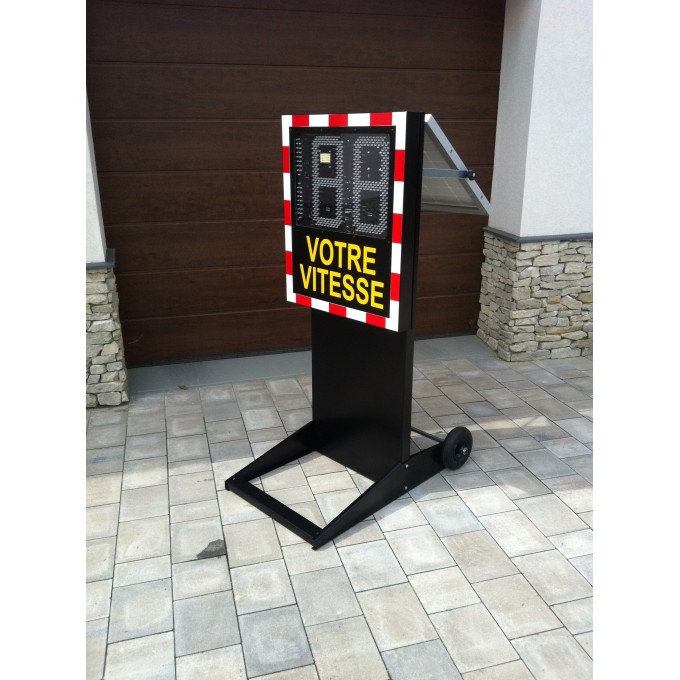 Panou avertizare viteza - solar - cu platforma transport